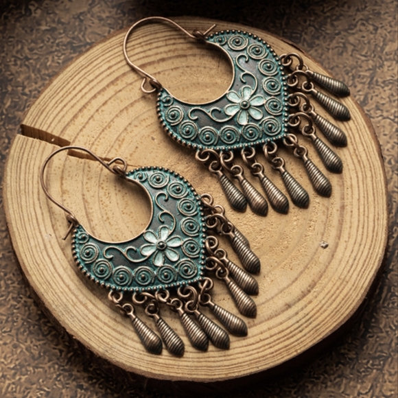 Clementine's Togs Jewelry - Bohemian Festival Ethnic Retro Dangle Earrings